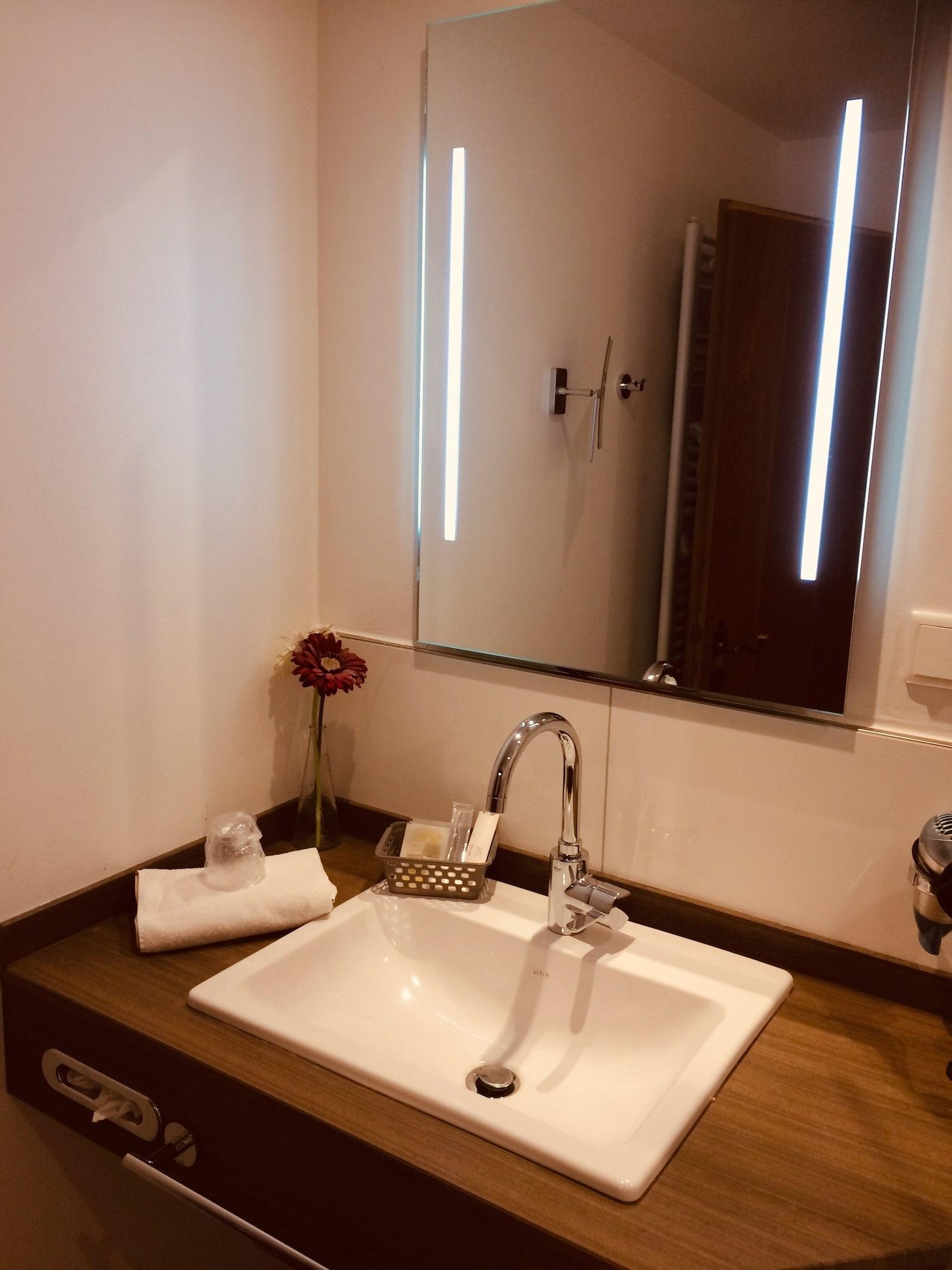 Triton Hotel Köln Kültér fotó