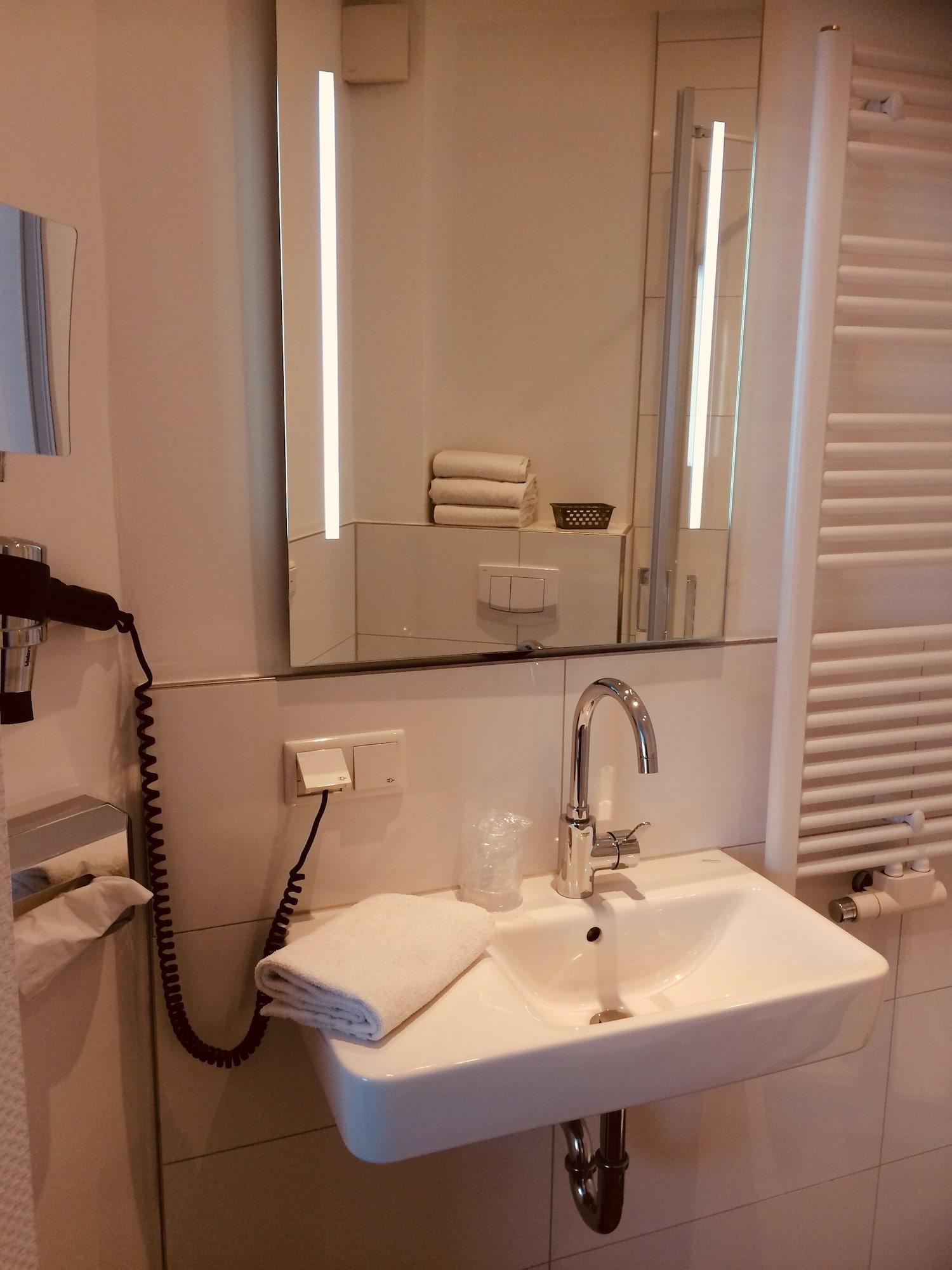 Triton Hotel Köln Kültér fotó