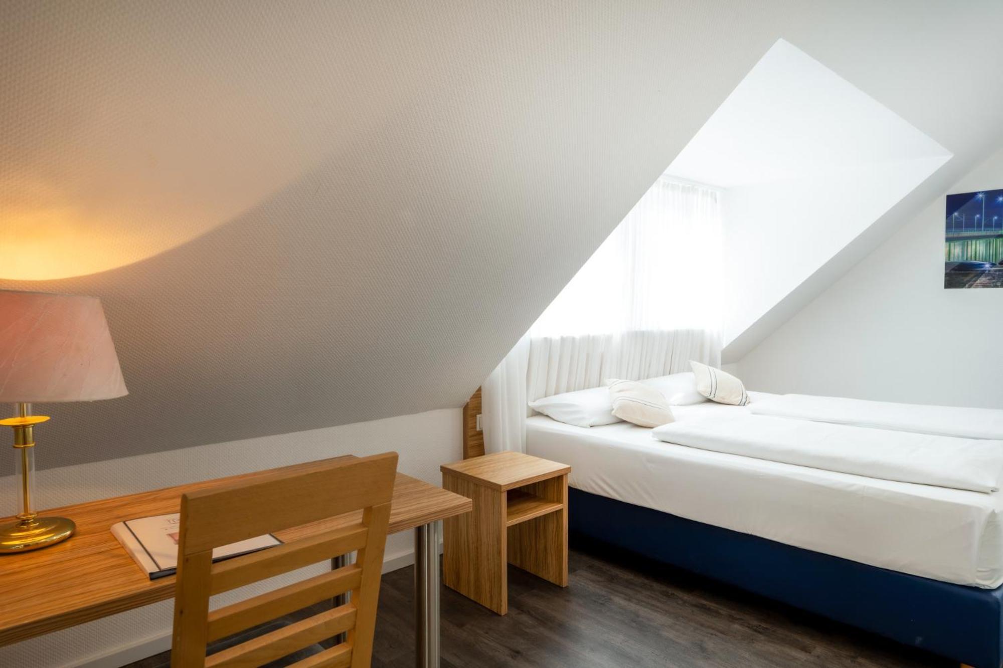 Triton Hotel Köln Kültér fotó