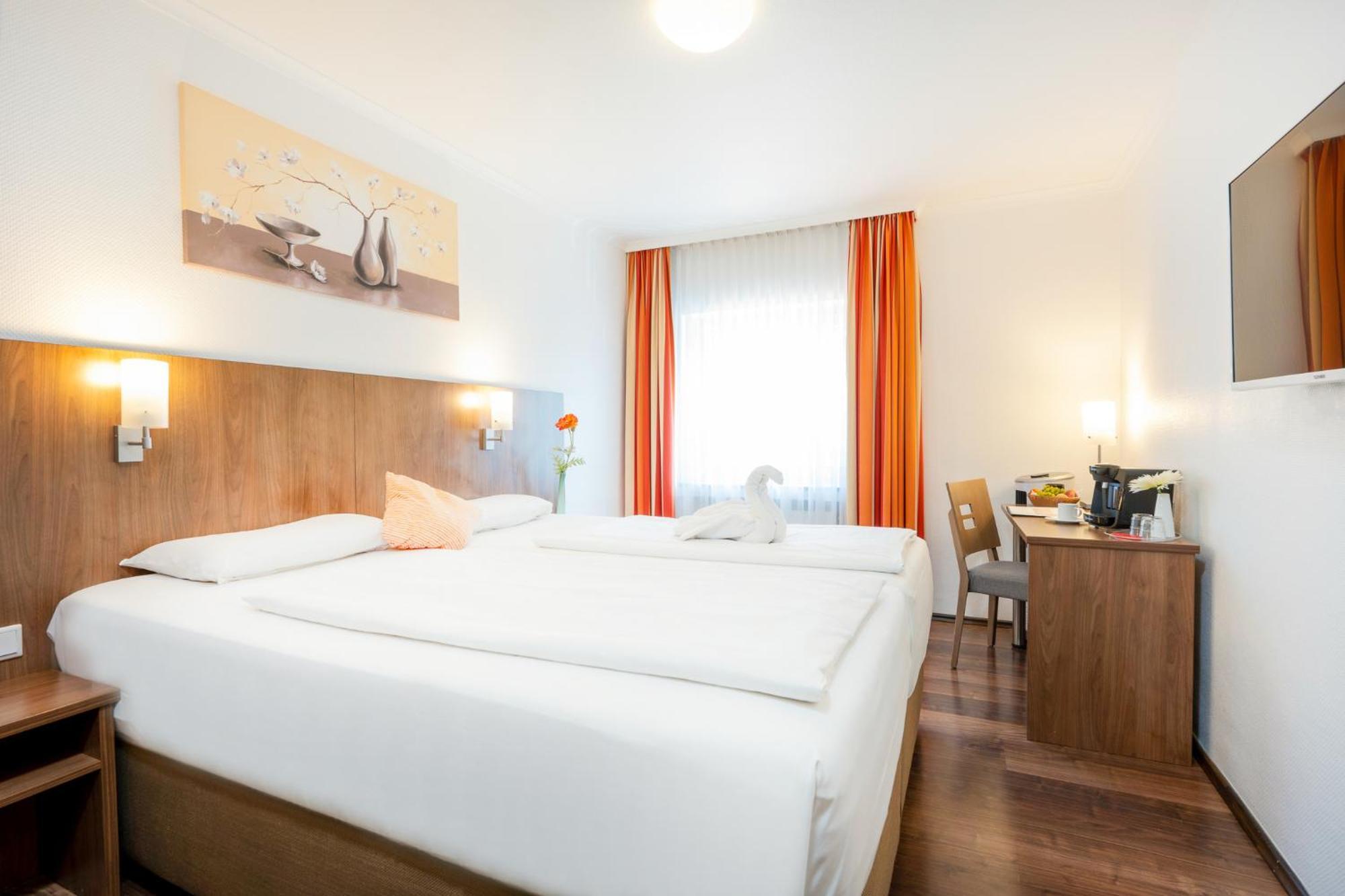 Triton Hotel Köln Szoba fotó